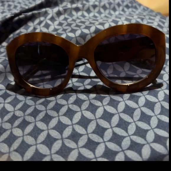 Ninewest round leopard frames chic sunglasses - Picture 12 of 13